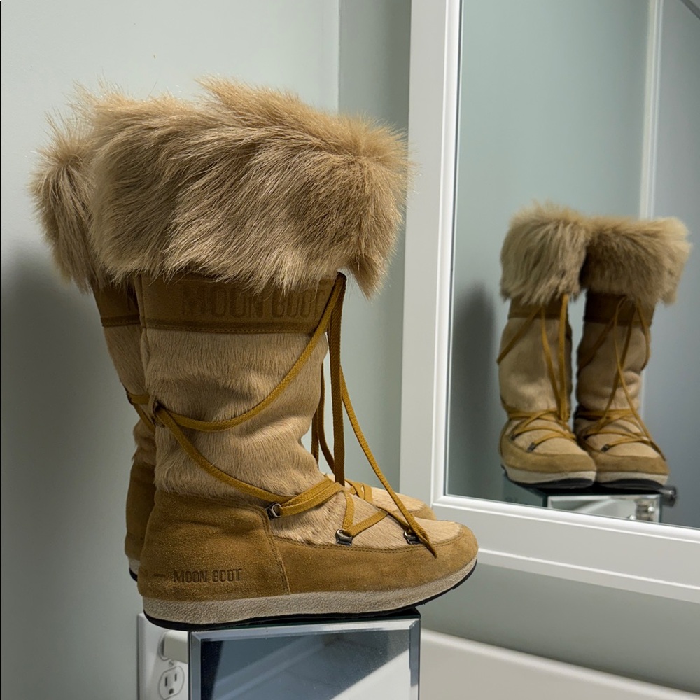 Moon Boot Beige Fur-Trimmed Winter Boots